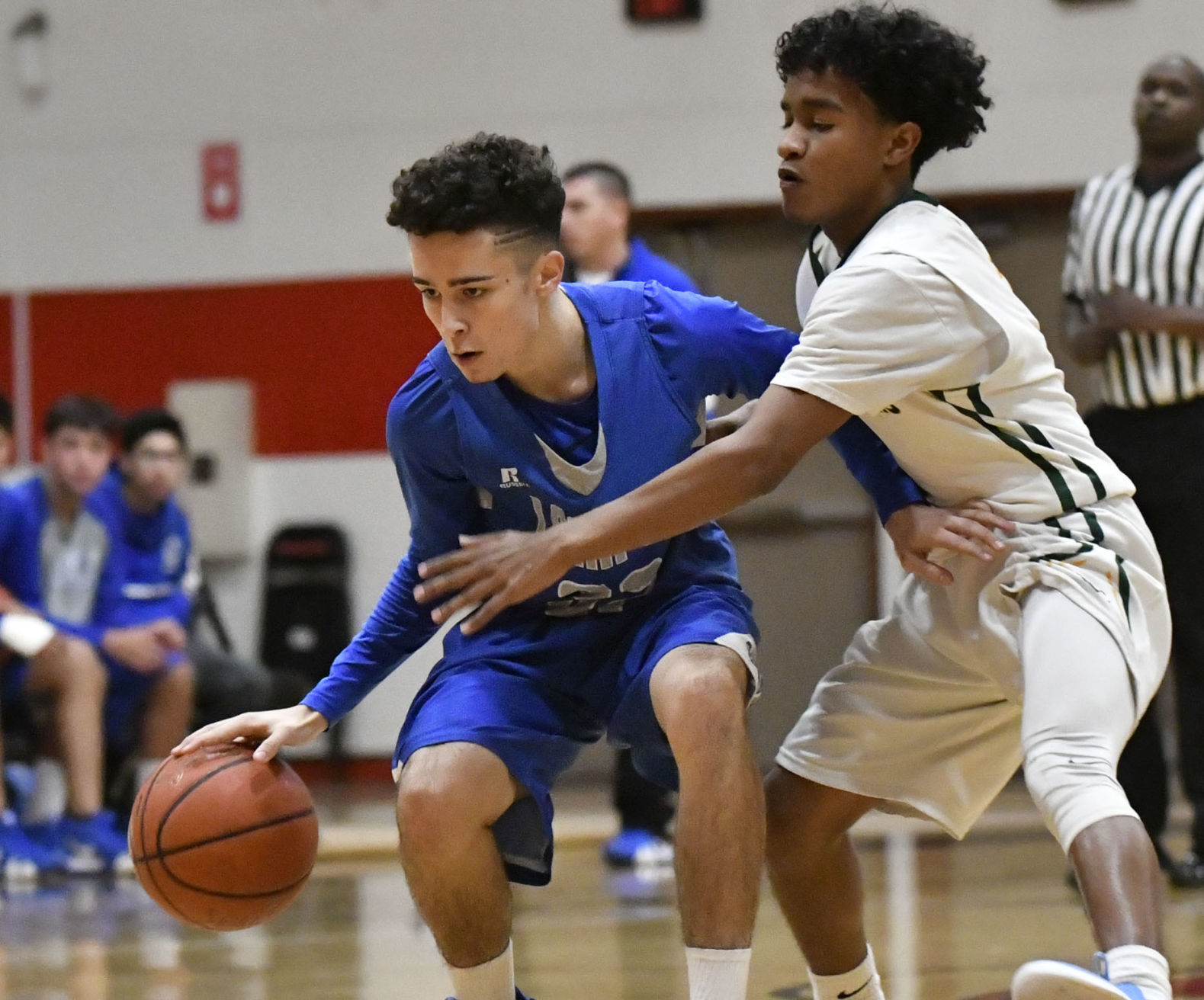122818 SP Lompoc b basketball 04.jpg